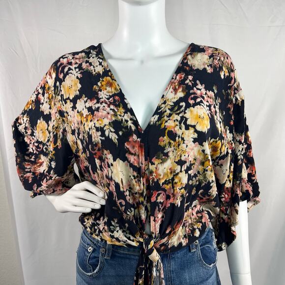 Lovestitch Deep-V Floral Front Tie Top Blouse Size Medium - Picture 1 of 7